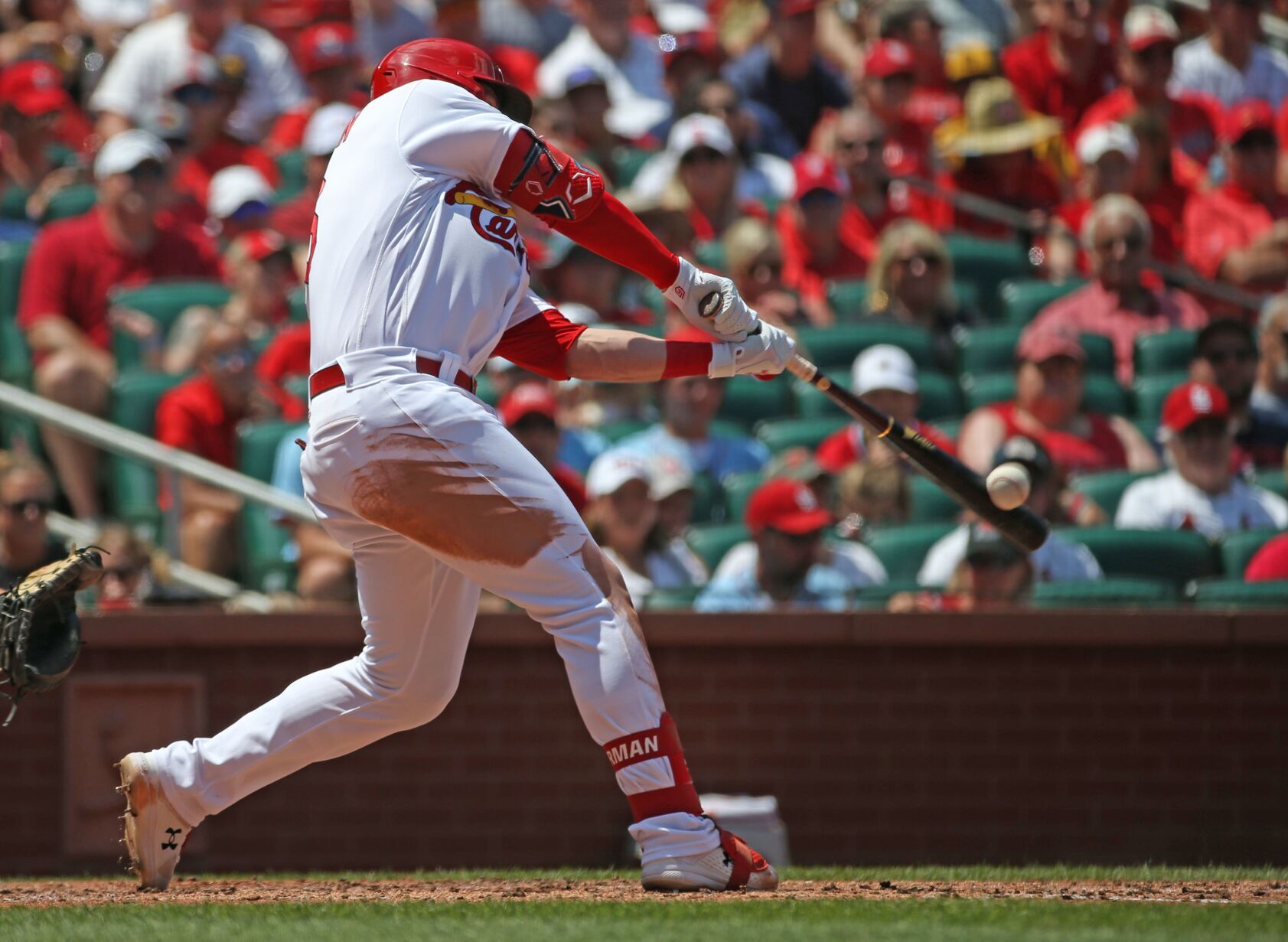 Cardinals start series with Padres